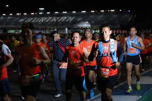 BIB: 26684, 7573, 3209
                            <button type="button" onclick="openModal(11467450)" class="btn btn-primary btn-sm float-right btn-popup" data-toggle="modal" data-target=".modal-high-quality">
                        <i class="fas fa-shopping-cart"></i> Add to Cart
                    </button>
                                            <button type="button" onclick="isThisMe(11467450, true)" class="btn btn-success btn-sm float-right btn-popup btn-isme hidden" data-toggle="tooltip" data-placement="bottom" title="นี่คือรูปของคุณใช่ไหม คลิกที่นี่เพื่อเอาเข้าอัลบั้ม">
                        <i class="fas fa-plus"></i> Add to album
                    </button>
                    <button type="button" onclick="isThisMe(11467450, false)" class="btn btn-warning btn-sm float-right btn-popup btn-isnotme hidden">
                        <i class="fas fa-ban"></i> Remove from album
                    </button>